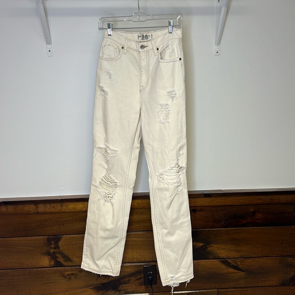 We The Free Curvy Cream Colored Distressed Jeans-‎ 26